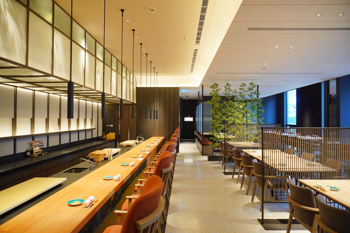 「高雄日航酒店」高奢商務飯店開箱：房型特色、餐廳類型公開，天空酒吧遠眺港都夜景