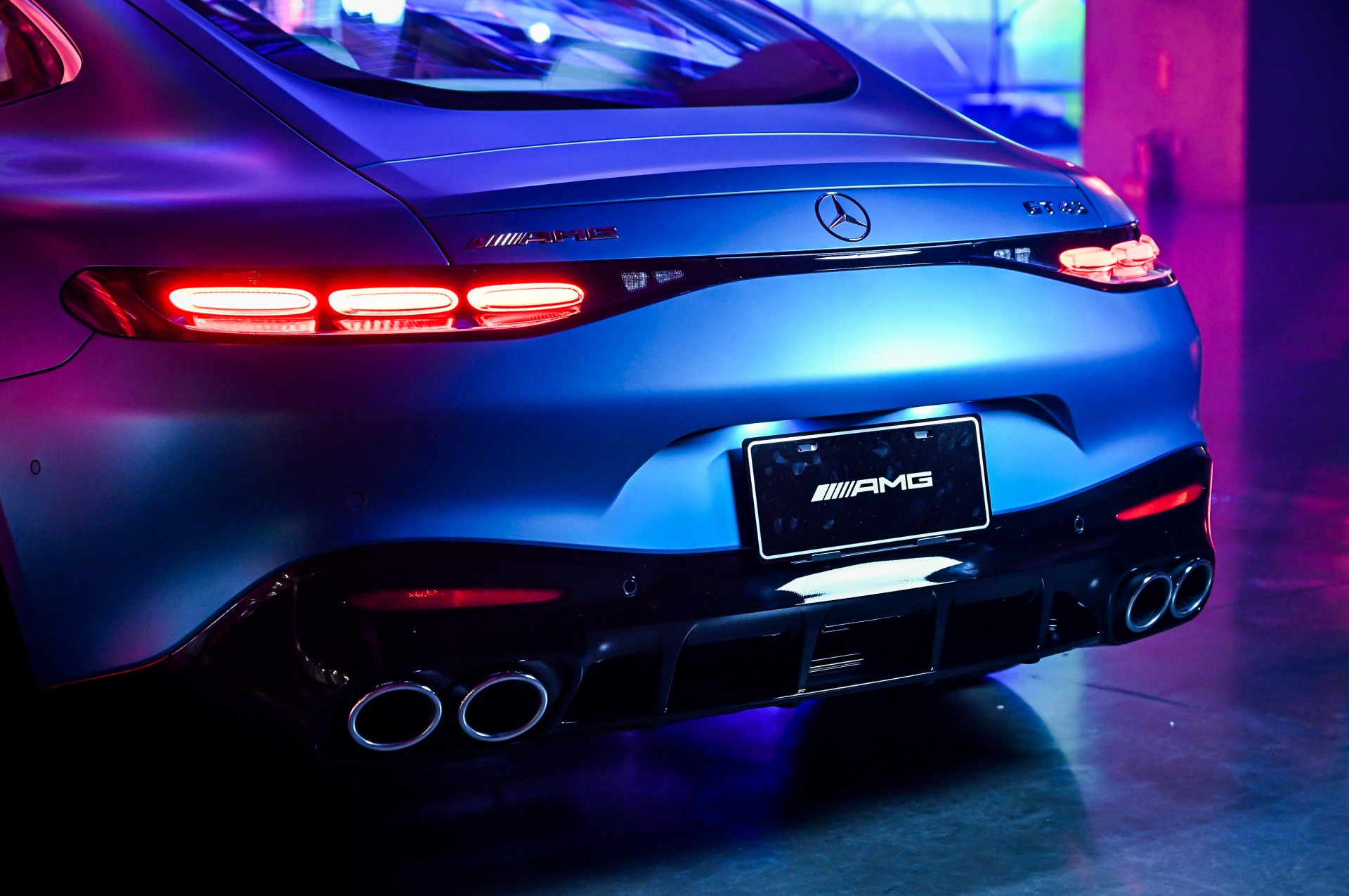 地表最速家族的新星：Mercedes-AMG GT Coupe 掀起性能革命