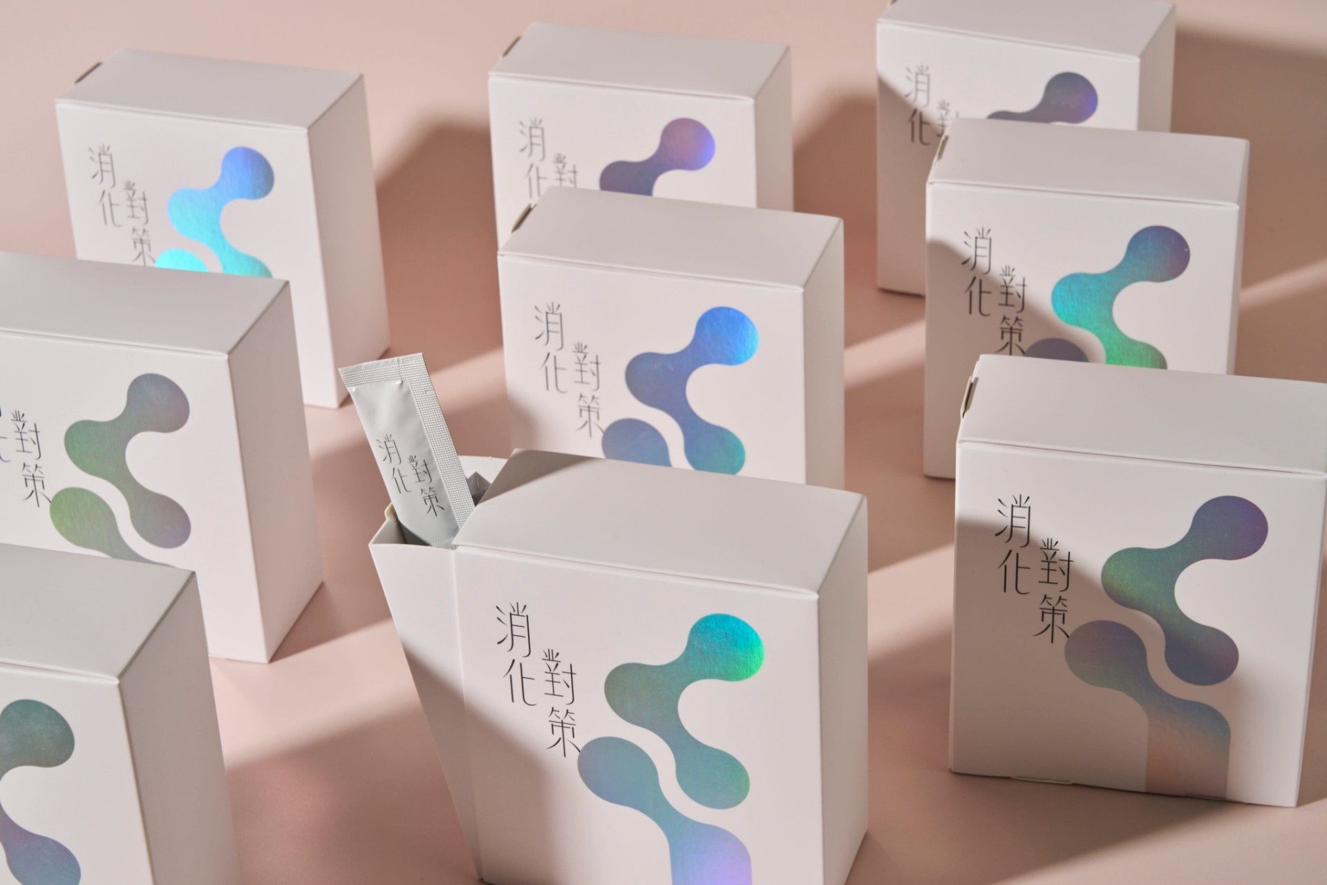 消化對策：三合一明星益生菌，為現代女性打造的健康革命