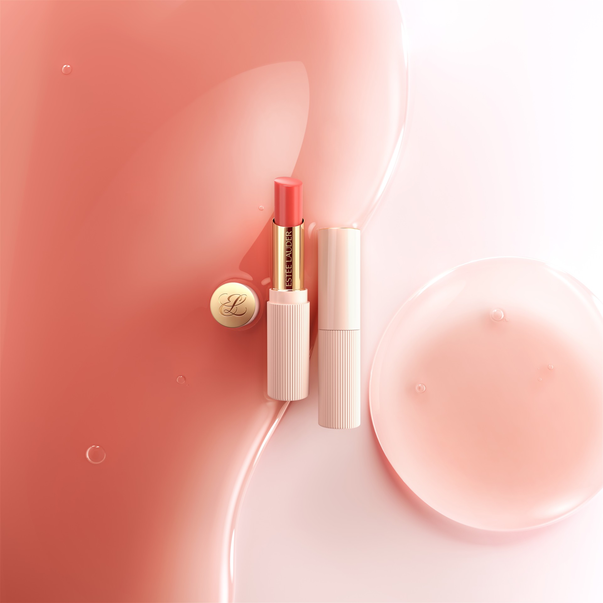 沒有潤唇膏就沒有安全感！雅詩蘭黛攜手「國民妹妹」IU推出全新水啵啵琉璃潤唇膏