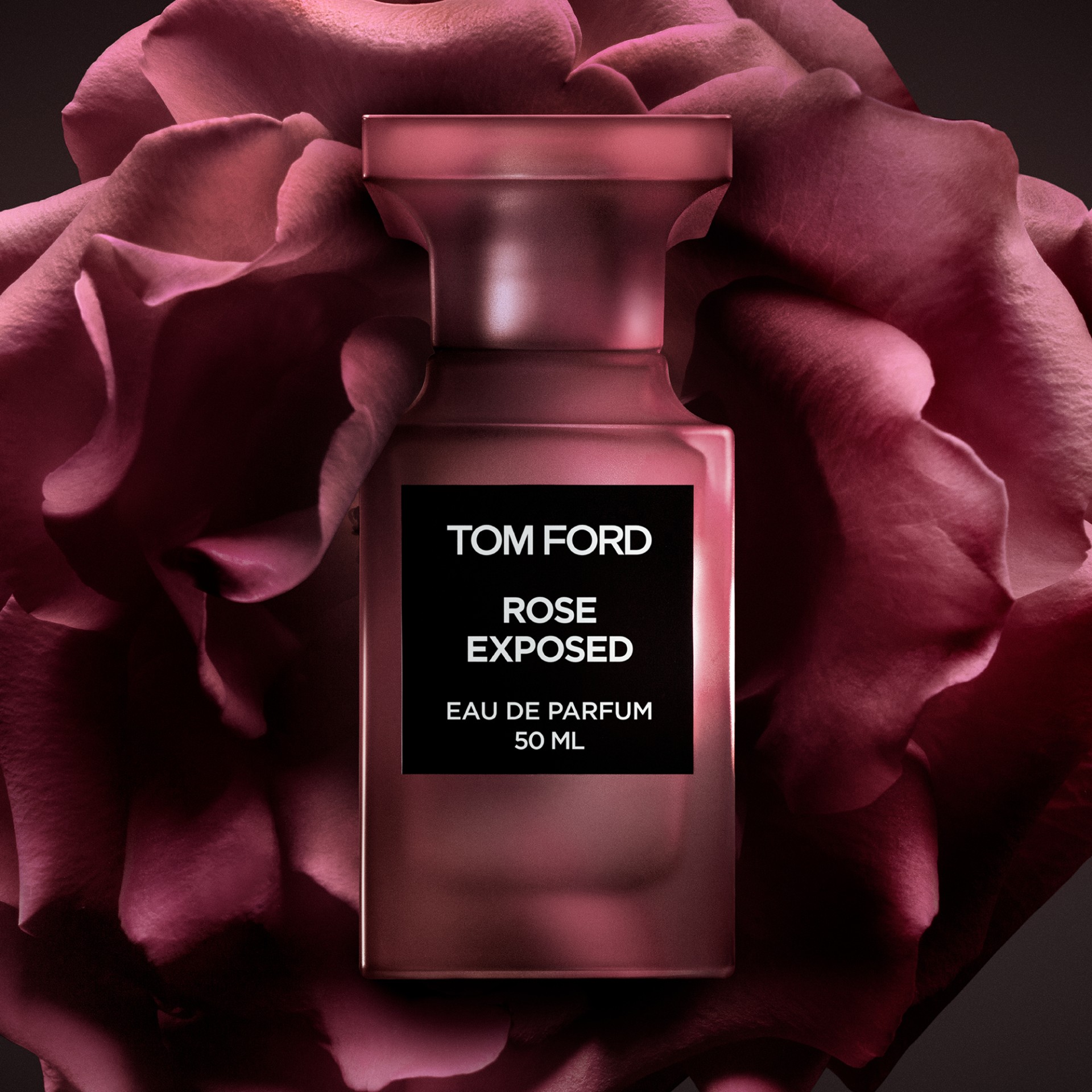 結合個性強烈的玫瑰與皮革，Tom Ford裸慾玫瑰系列展現女性的細緻複雜與美