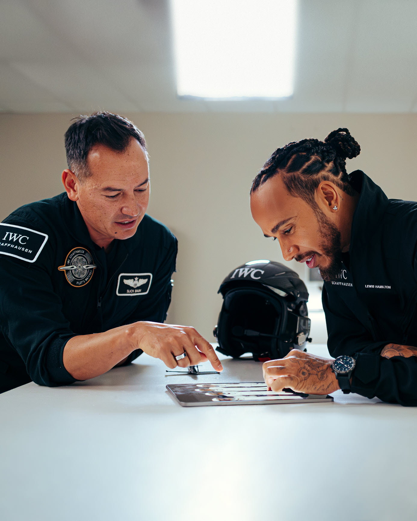 IWC萬國錶攜手北極星計畫，路易斯·漢密爾頓的賽道與太空探索新旅程