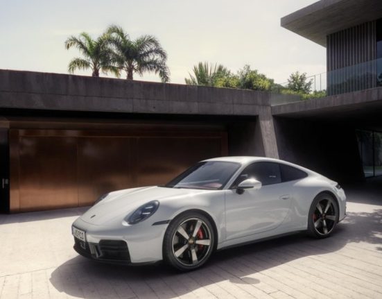 全新保時捷 911 Carrera S 登場，帶來更強悍、更快速、更優雅的選擇