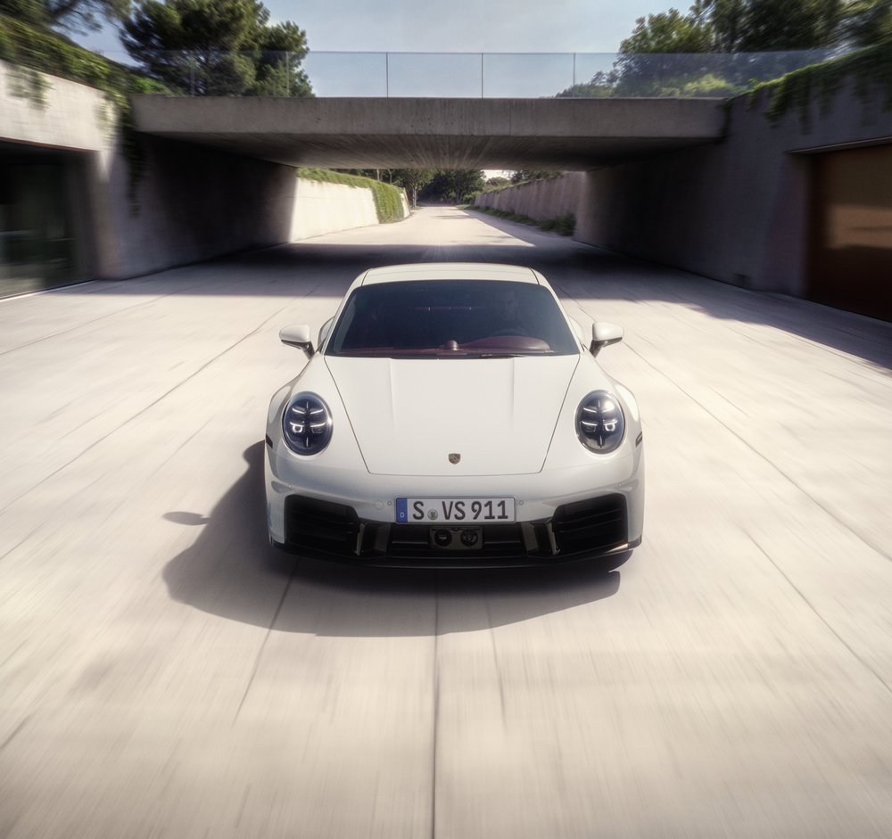 全新保時捷 911 Carrera S 登場，帶來更強悍、更快速、更優雅的選擇