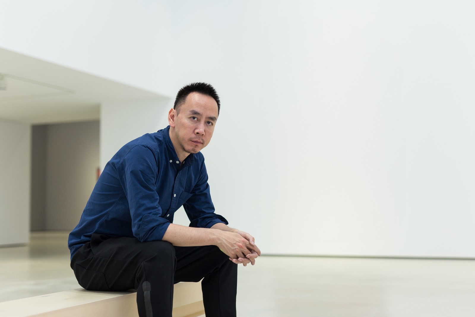人頭馬金蛇年奢華新姿，攜手藝術家黃宇興打造醇香藝術盛宴