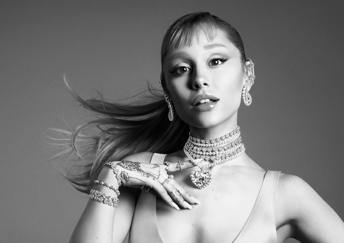 Ariana Grande x Swarovski聯名系列登場｜音樂靈感×奢華水晶，閃耀你的個性魅力！