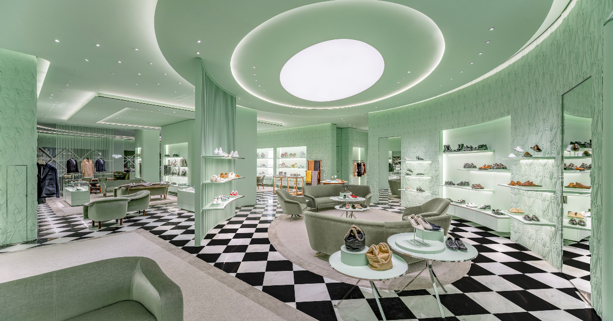 Prada ION Orchard 華麗登場：精品店升級開幕，Prada Caffè 優雅登場！