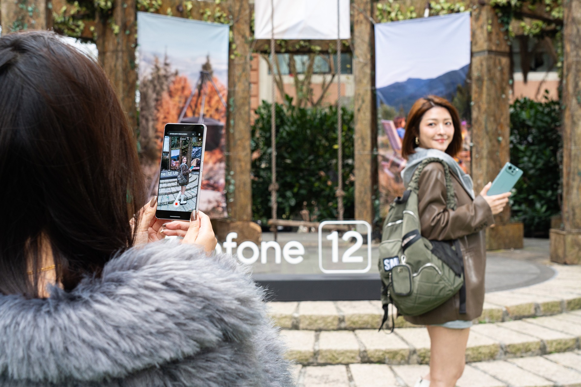 當 AI 變成你的攝影搭檔，旅行從此不一樣—— ASUS Zenfone 12 Ultra