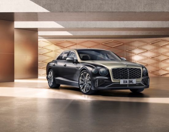 一場關於極致奢華的速度對話——Bentley New Flying Spur