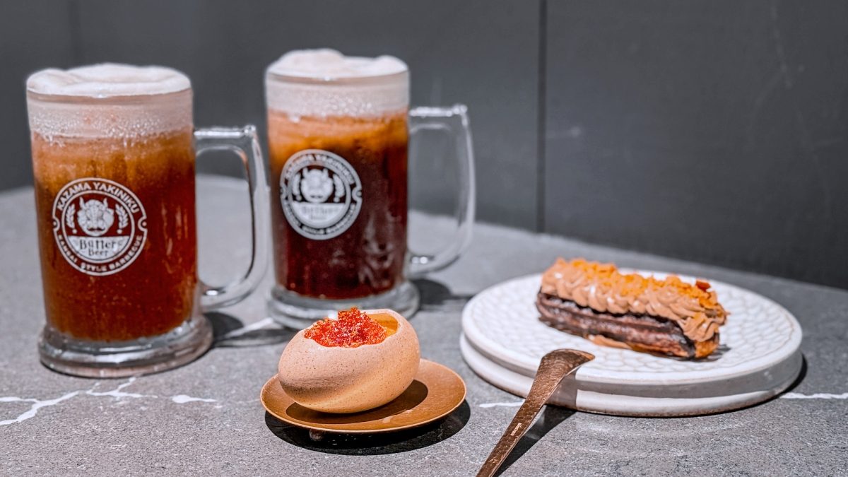 本事空間作品再一發！台中燒肉風間公益店改裝，巨大搶眼紅色迴旋樓梯成亮點