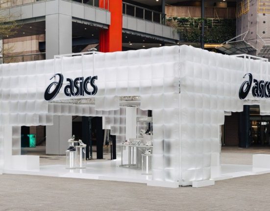 當經典科技遇上潮流文化，品牌形象大使陳庭妮帶逛信義區ASICS GEL HOUSE