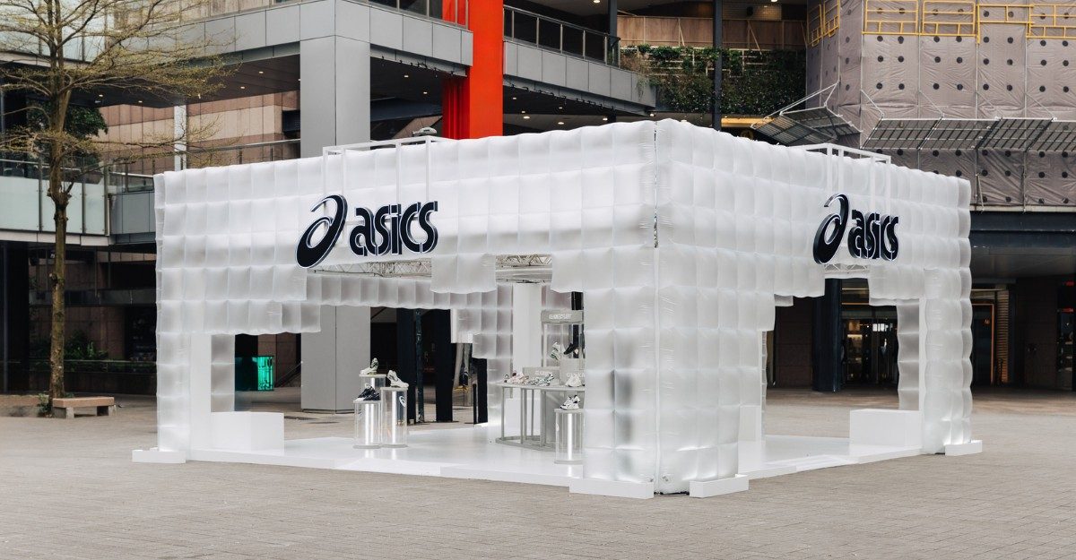 當經典科技遇上潮流文化，品牌形象大使陳庭妮帶逛信義區ASICS GEL HOUSE