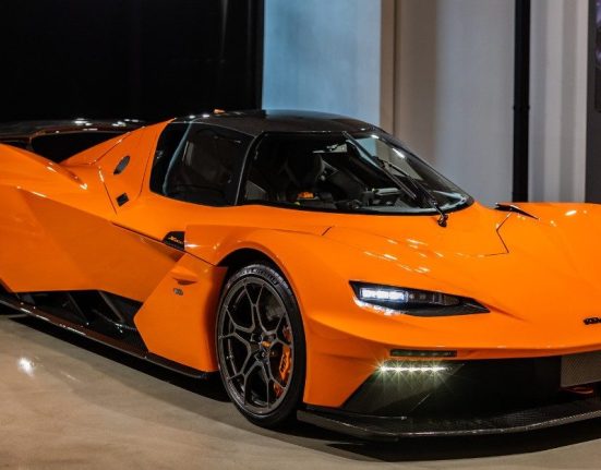 超越極限的終極駕駛體驗，最接近賽車的市售跑車 KTM X-BOW GT-XR