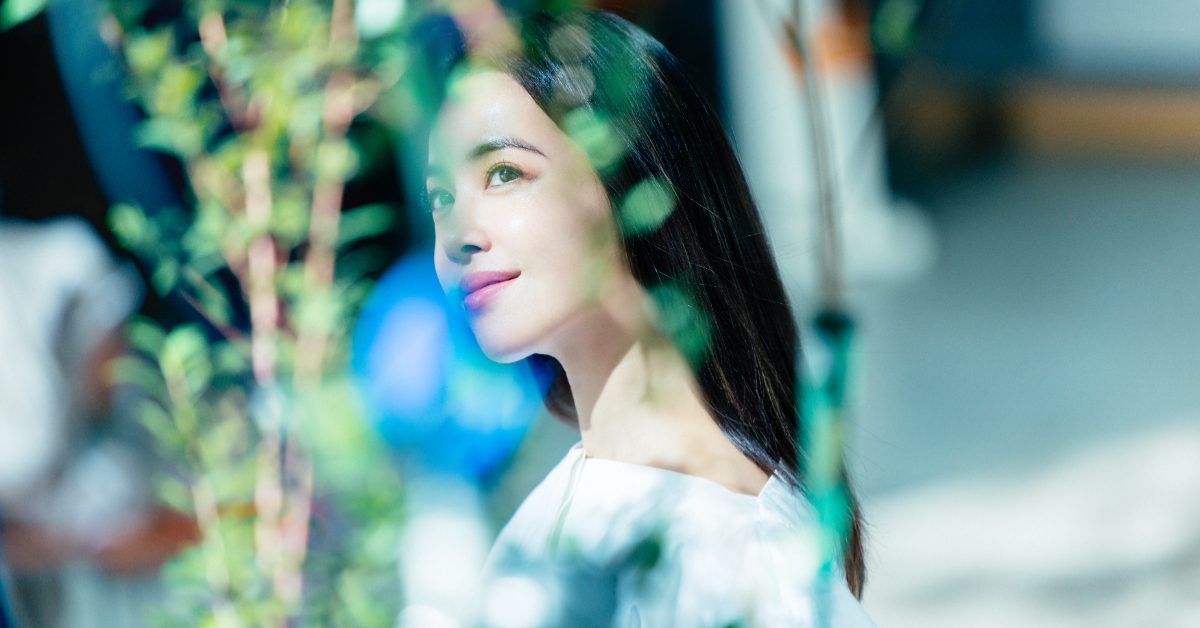 Jolin蔡依林攜手ELIXIR怡麗絲爾，「小金管」打造肌膚澎彈零死角！