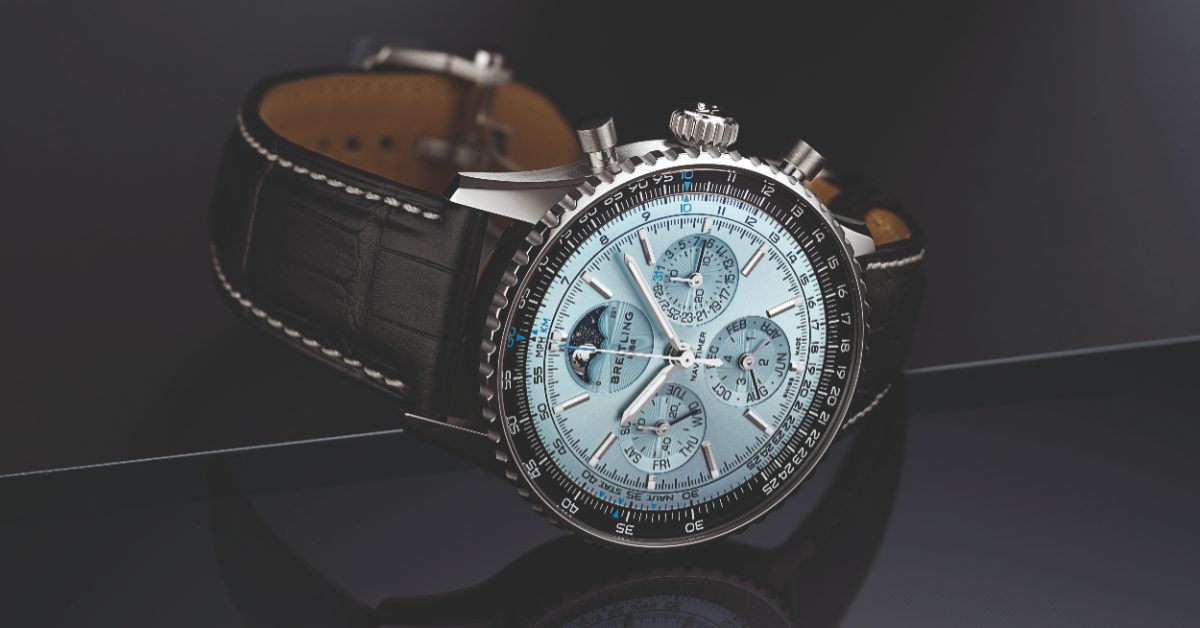 百年靈Navitimer B19萬年曆計時碼錶登場！冰藍美學 x 百年精準，傳承不朽工藝
