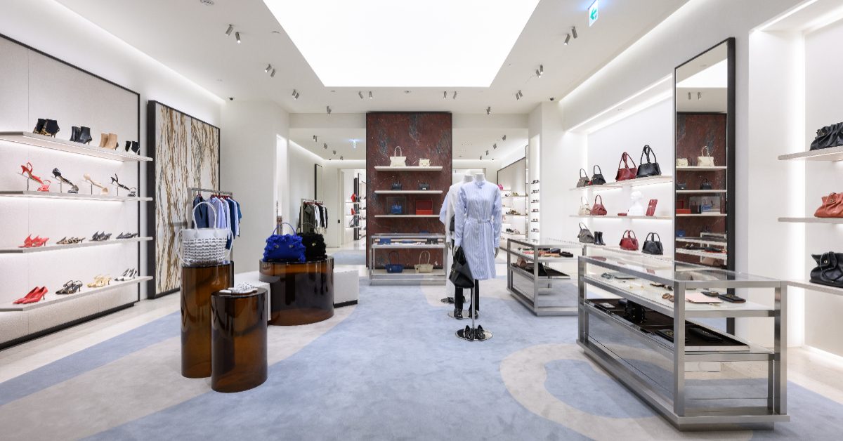 人氣韓星李鐘碩與金鐘影后楊謹華同台現身FERRAGAMO台北101全新概念店！