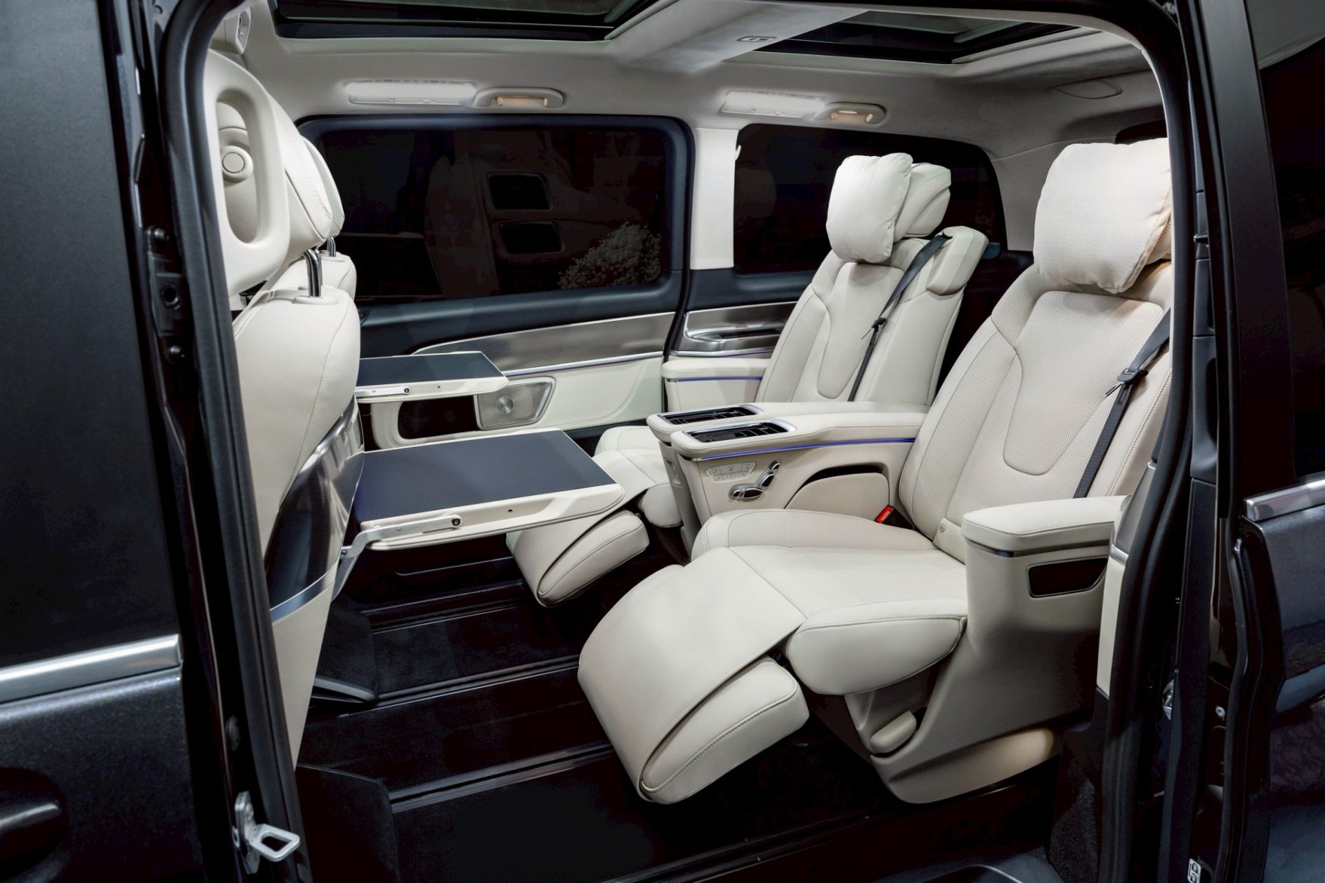 Mercedes-Benz 新年式 SUV 與 MPV 全面升級，打造豪華駕馭新篇章