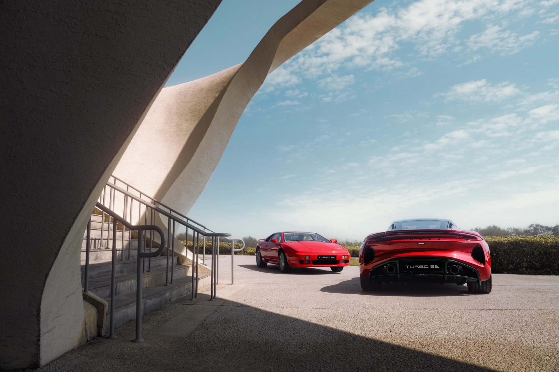 Lotus Emira Turbo SE正式抵臺亮相，型與速極致平衡的英倫猛獸