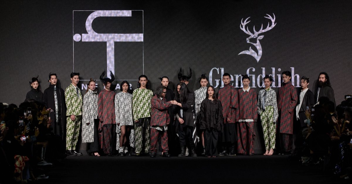 烏鴉神話化身時尚羽翼:INF 2025秋冬系列在倫敦巴黎大放異彩