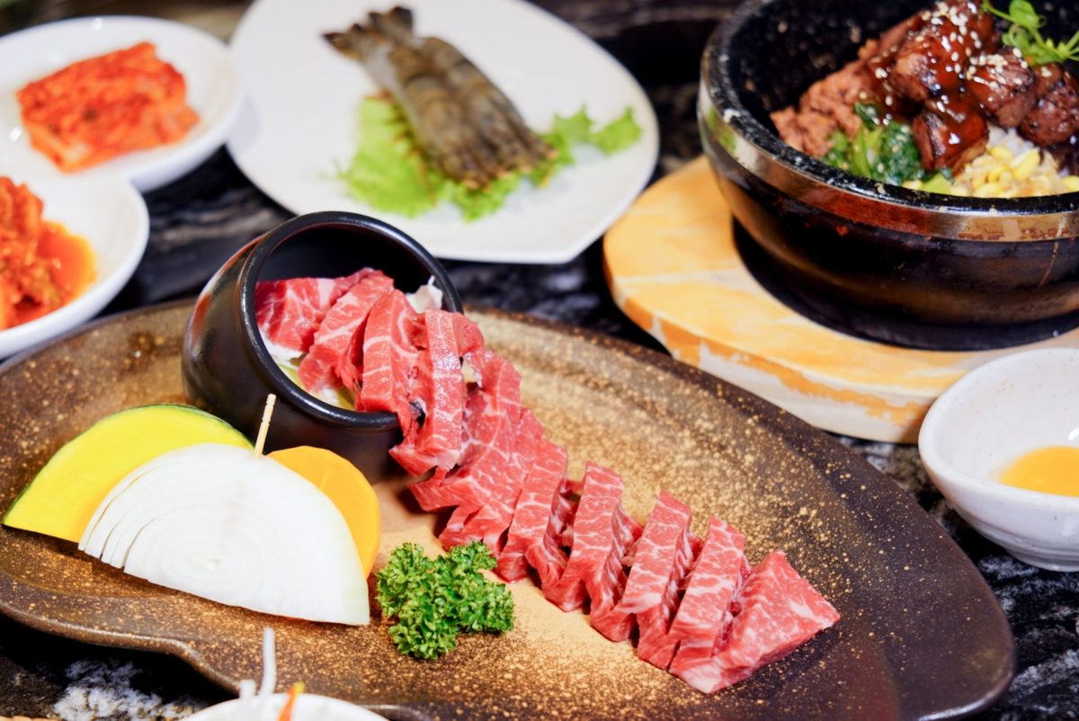 日本「焼肉の名門 赤虎」推出母親節限定套餐，提前預告新莊店開幕