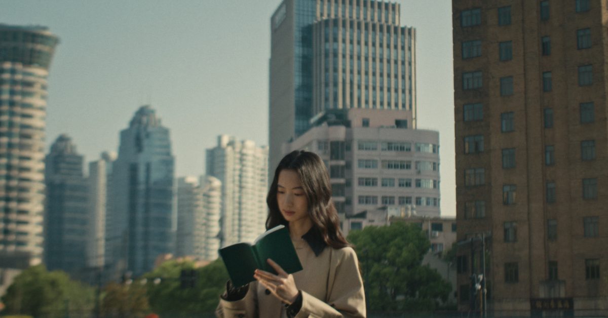 Bottega Veneta《一場詩意的對話》