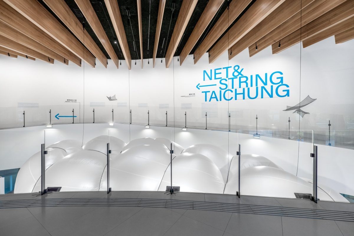 勤美術館迷走中！「Net & String Taichung」展覽打造6m高巨網，邀民眾走進一起在大型裝置裡跑跳