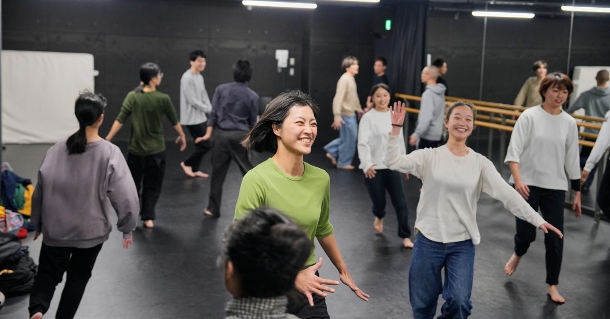 讓跳舞成為習慣！專訪現代舞團「微光製造」：從呼吸到律動，進而感知外界