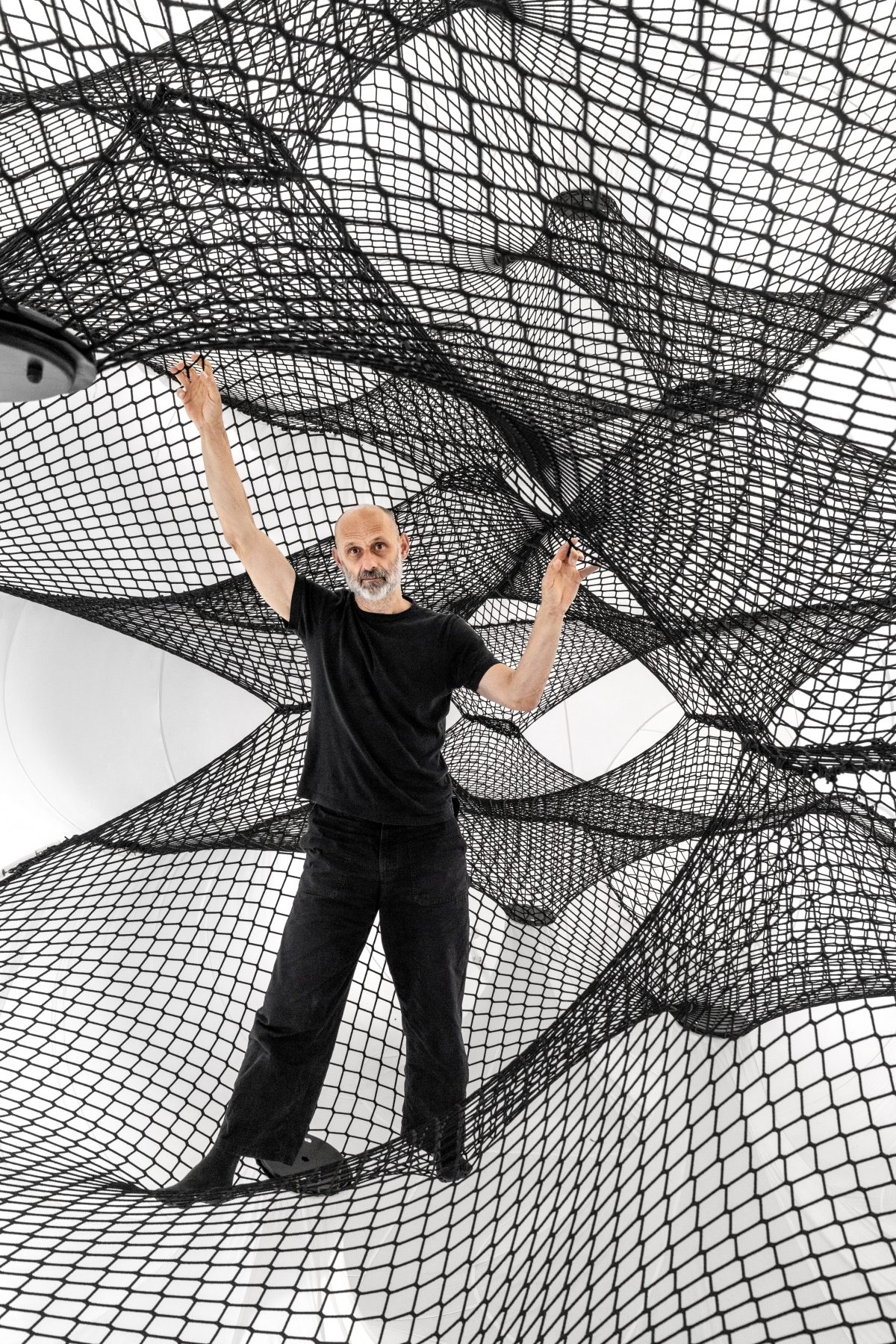 勤美術館迷走中！「Net & String Taichung」展覽打造6m高巨網，邀民眾走進一起在大型裝置裡跑跳