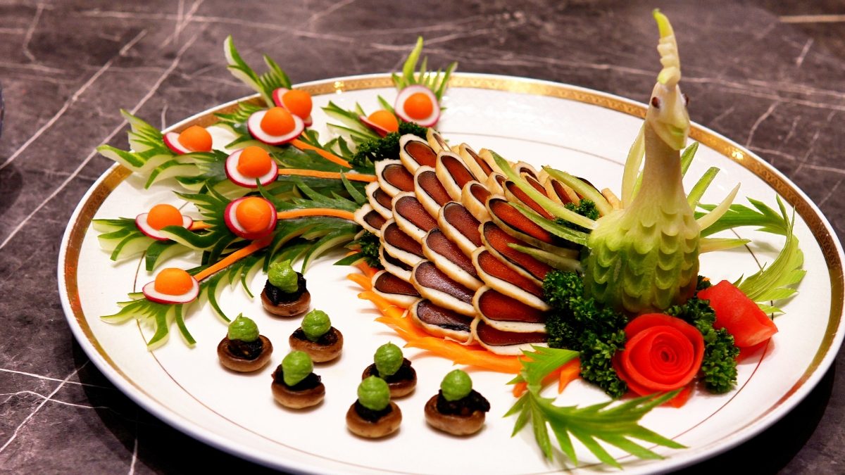 餐廳客座新訊：欣葉‧鐘菜五週年邀簡天才以Fine Dining打造臺菜、粵菜名廚葉志光在高雄雋GEN中餐廳上演三場傳承餐會