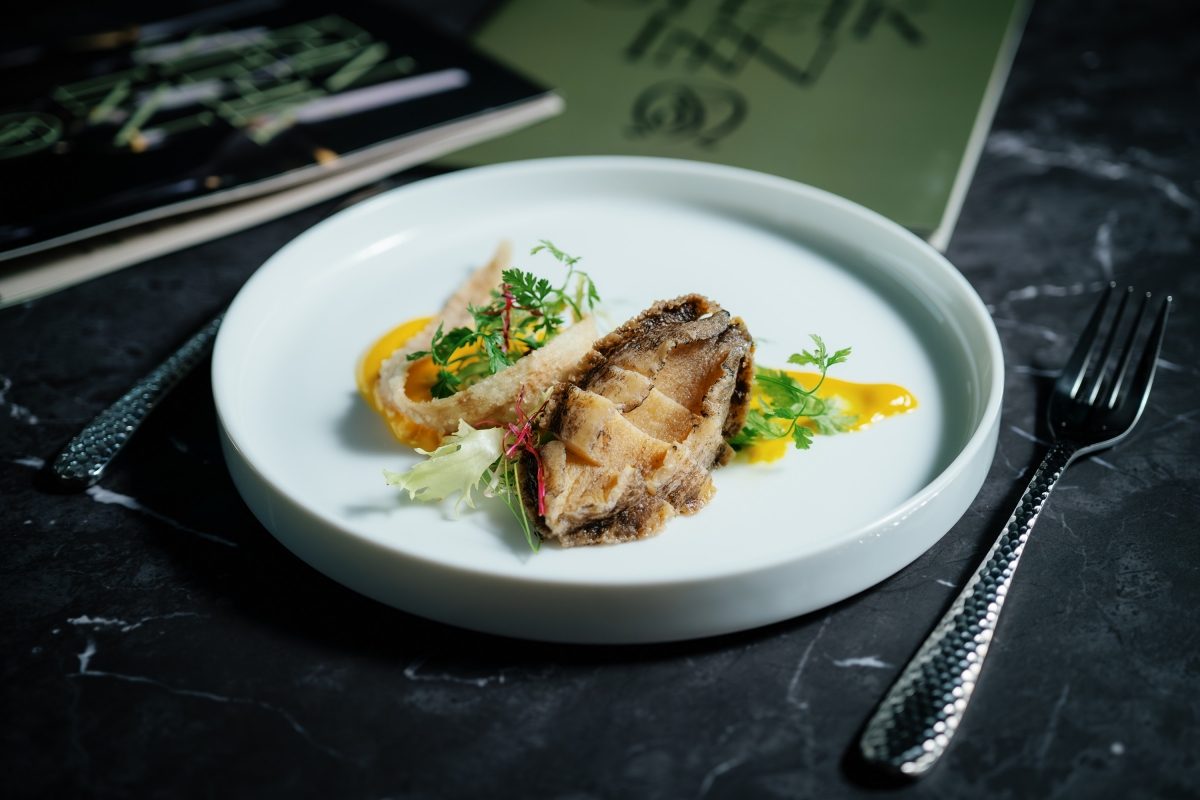 經典的「雅室牛排」台中七期開新店：波特丁骨牛排、海鮮料理成台中店限定美味