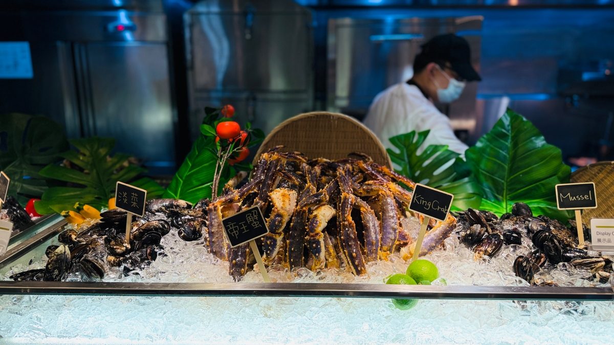 台北寒舍艾美Buffet「探索廚房」華麗回歸!一客2380元起,松葉蟹、龍蝦只是基本標配