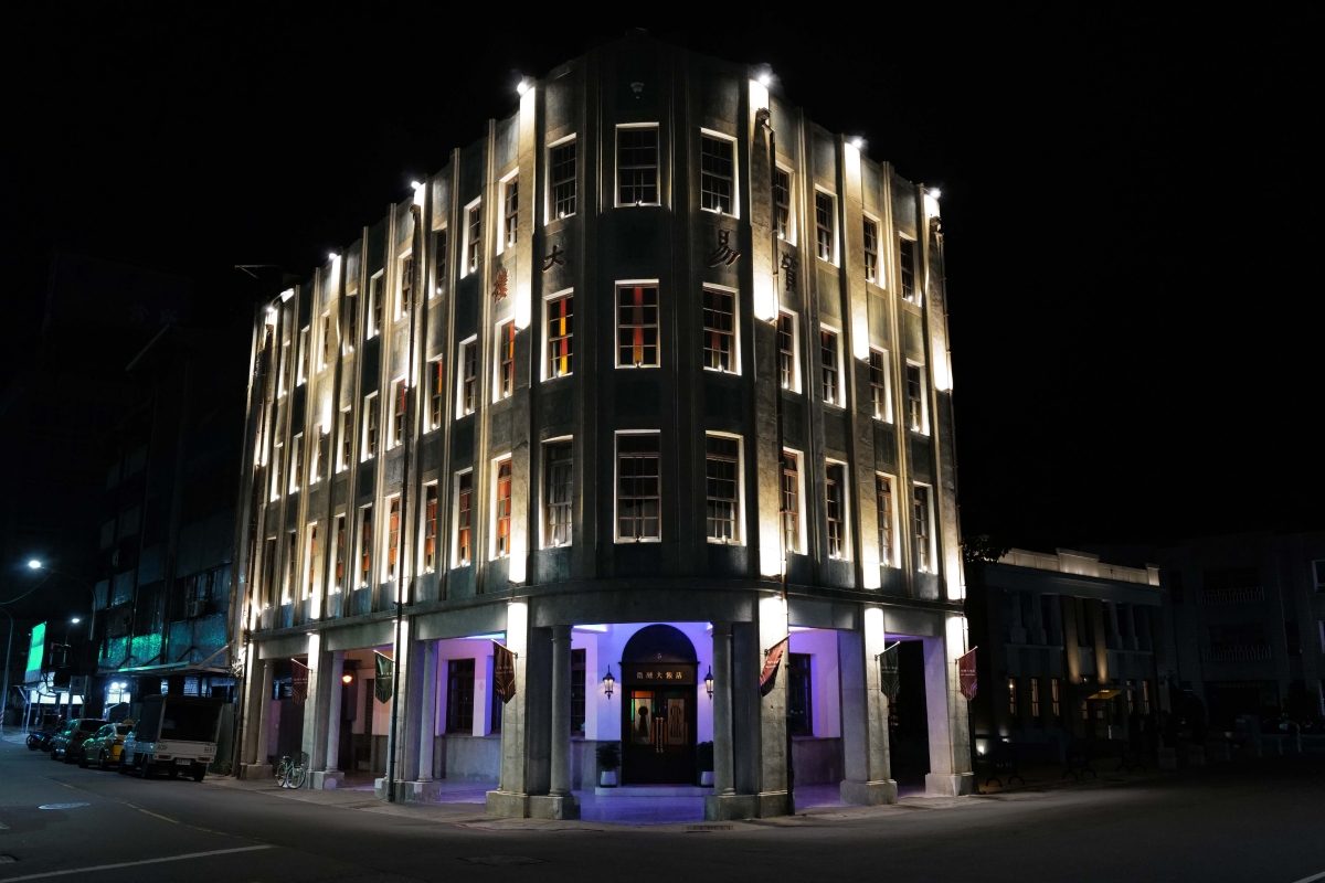 驚喜製造前進港都!將沉浸式體驗「微醺大飯店」帶進高雄哈瑪星老建築,邀9m88創作新曲、打造全新四層樓體驗