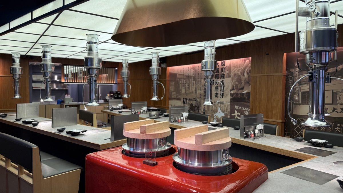 北海道排隊全羊肉燒烤店來開拓店：「旭川成吉思汗大黑屋」插旗台北中山，手切冷藏羊炙燒無騷味