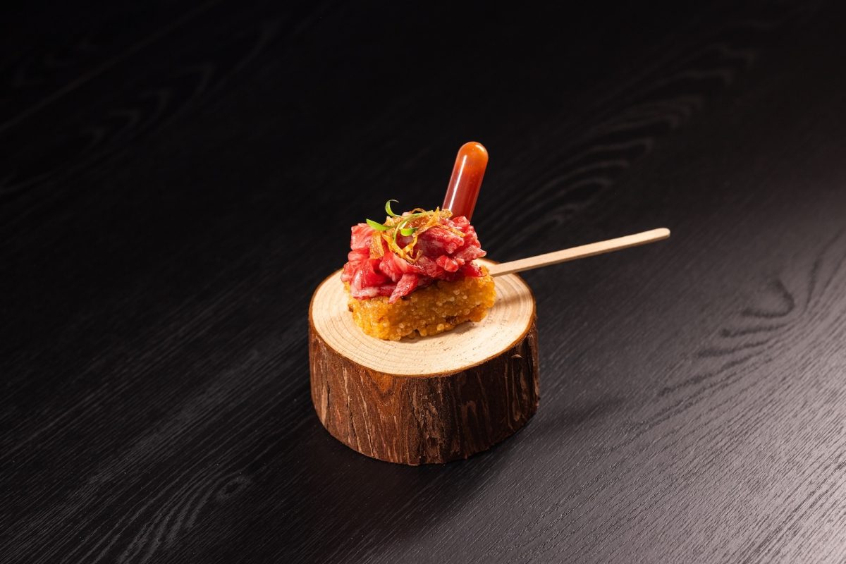 八和和牛燒肉專門店進軍台中燒烤一級戰區!把日本三大和牛之一的「近江牛」端進百坪大獨立街邊店