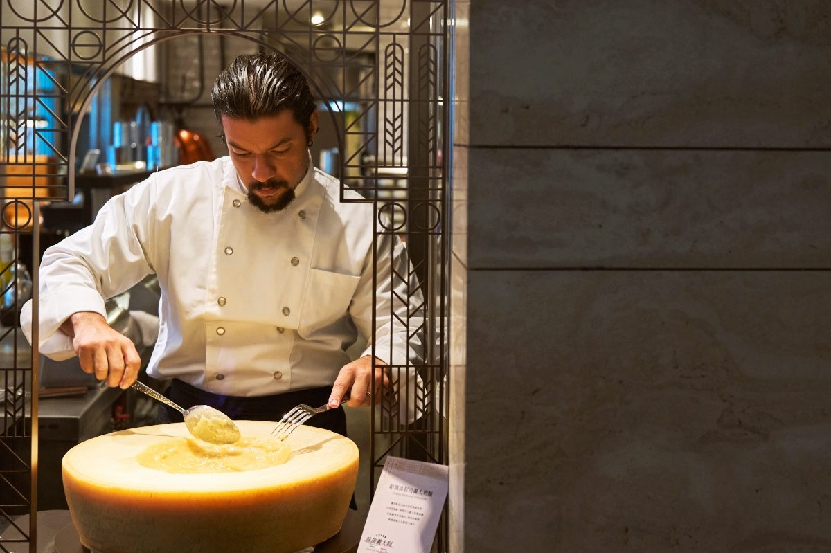 饗饗將正宗義大利美味搬進高空裡！攜手《紅蝦評鑑》一叉名廚 Enrico Negrini打造義式風土饗宴