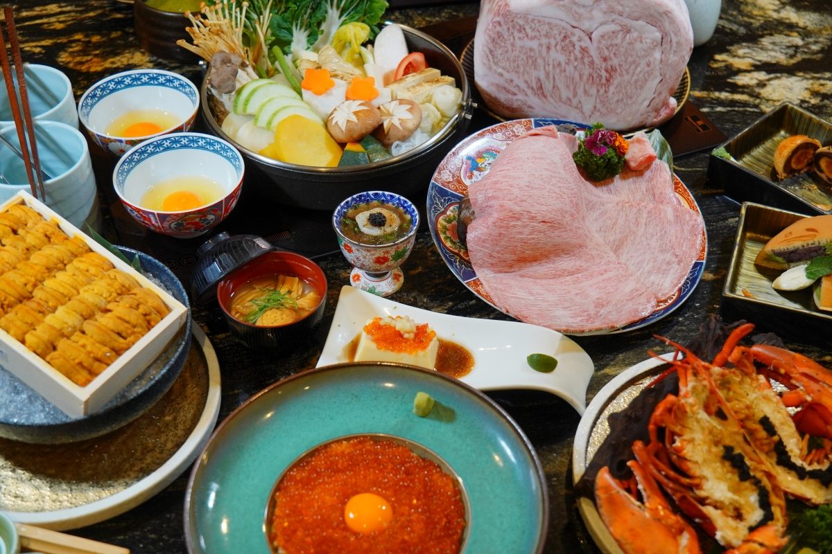 台北大安區預約困難壽喜燒店：橋山壽喜燒用海膽、鮭魚卵、A5和牛堆疊味蕾上的驚喜