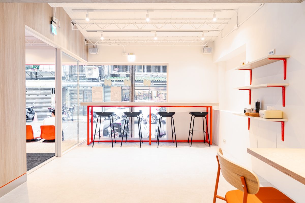 台味早餐也能很時髦:福來首間形象店插旗信義、全橘色早餐店竟有賣「熱炒蘿蔔糕尬米腸」