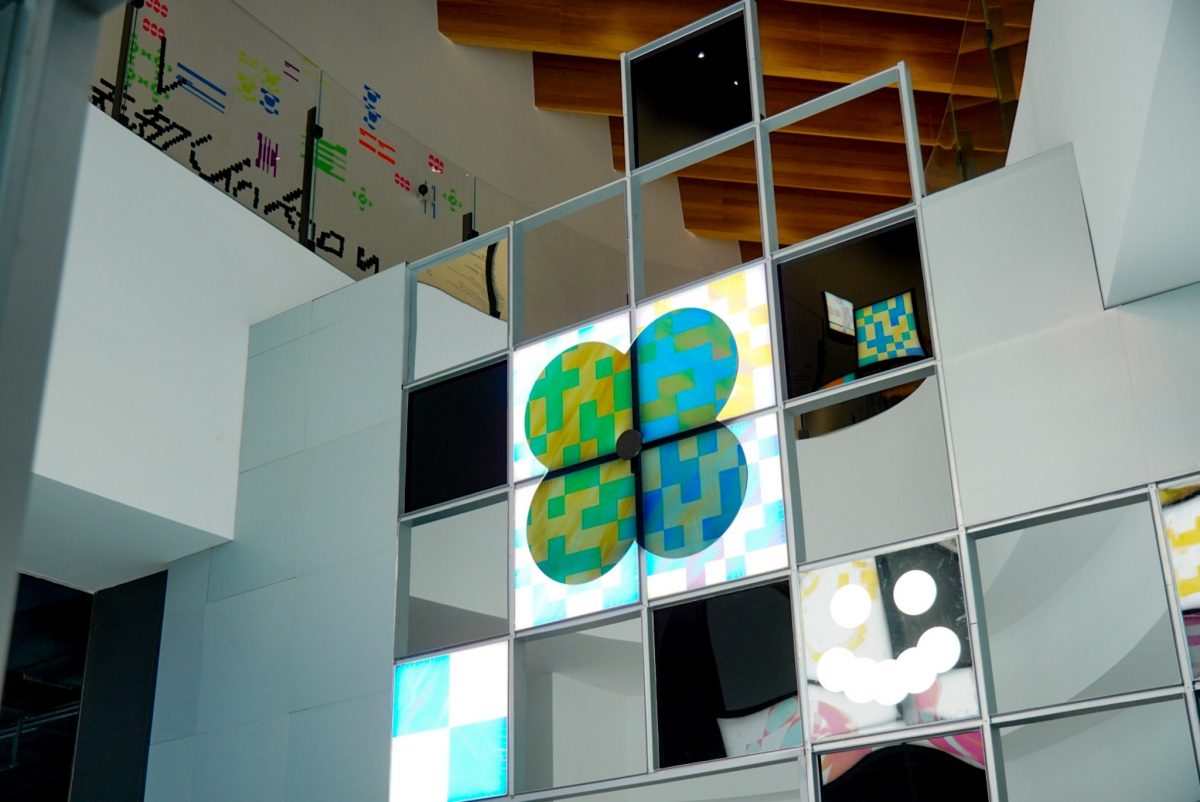 這場展覽得戴上偏光鏡才能看！ 勤美術館新展「Input > Unknown」大玩視覺魔法