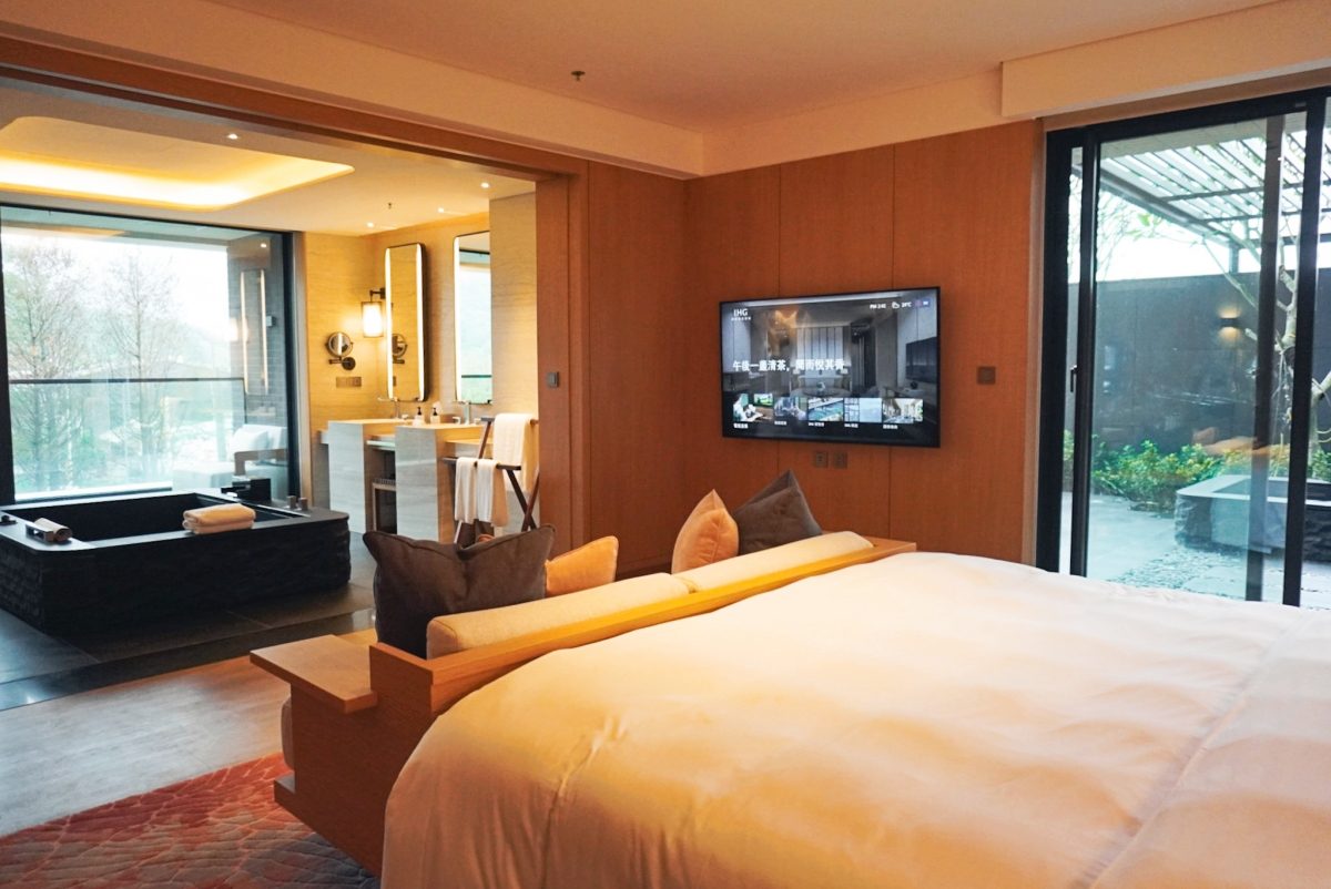 金山首間洲際酒店開放訂房!「新北北海溫泉洲際酒店」單晚住宿萬元起跳、13種房型每一間都設有溫泉浴池