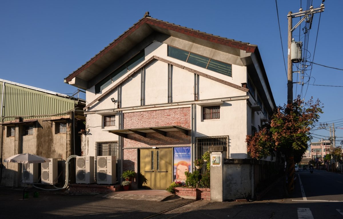 奈良美智真的很愛台灣！兩場個展南北登場中，首次大型攝影展拍出台灣、北海道與庫頁島的各種感性 