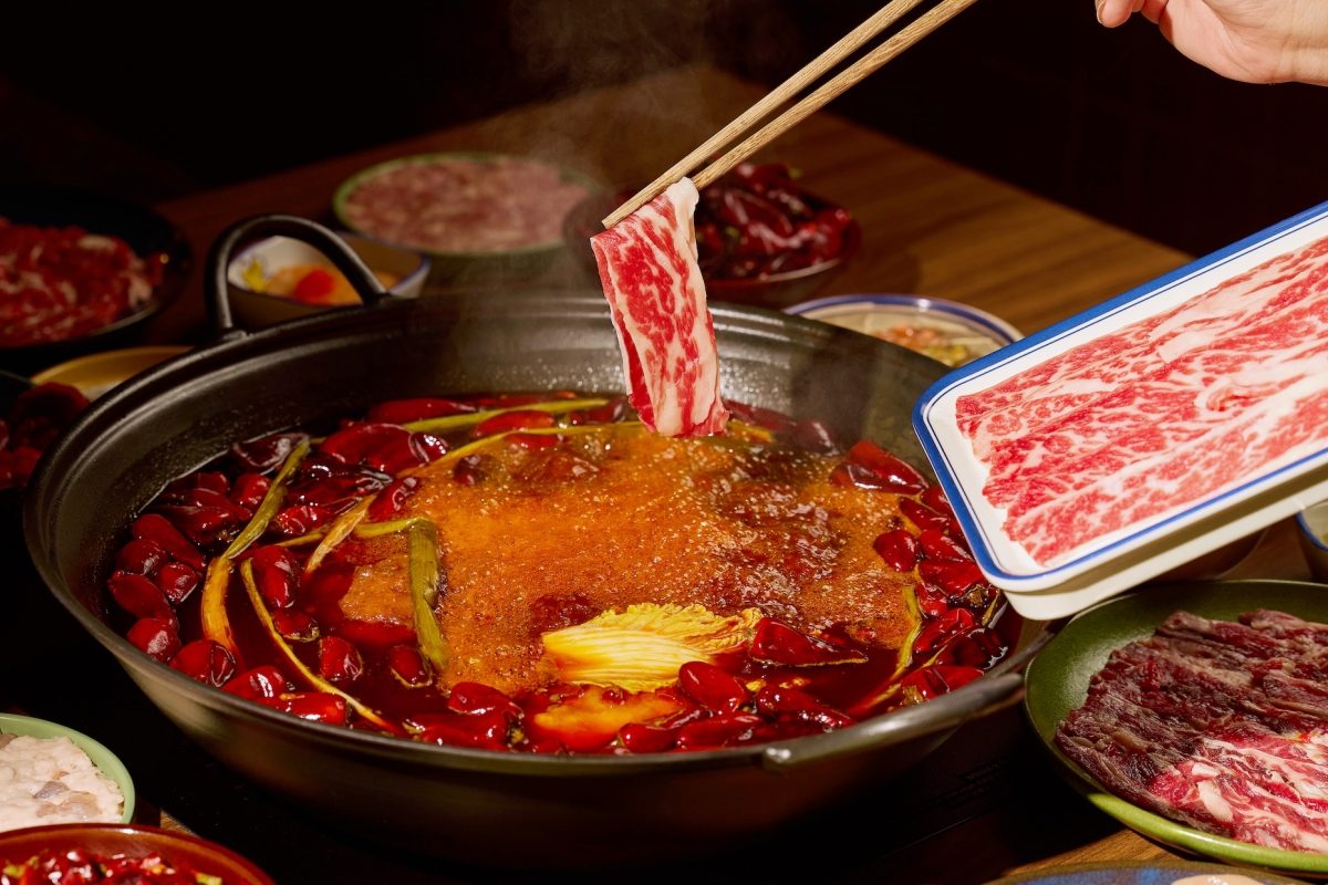 專訪台北東區「馮校長老火鍋」主理人，探究自信將成都話題麻辣鍋引進東區川鍋一級戰區的原因