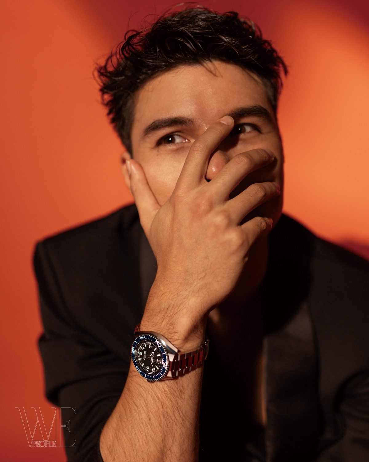 WEPEOPLE NO.199封面人物專訪：鳳小岳｜活出自己最不可思議的模樣 Don't Give Up! Keep on trying 