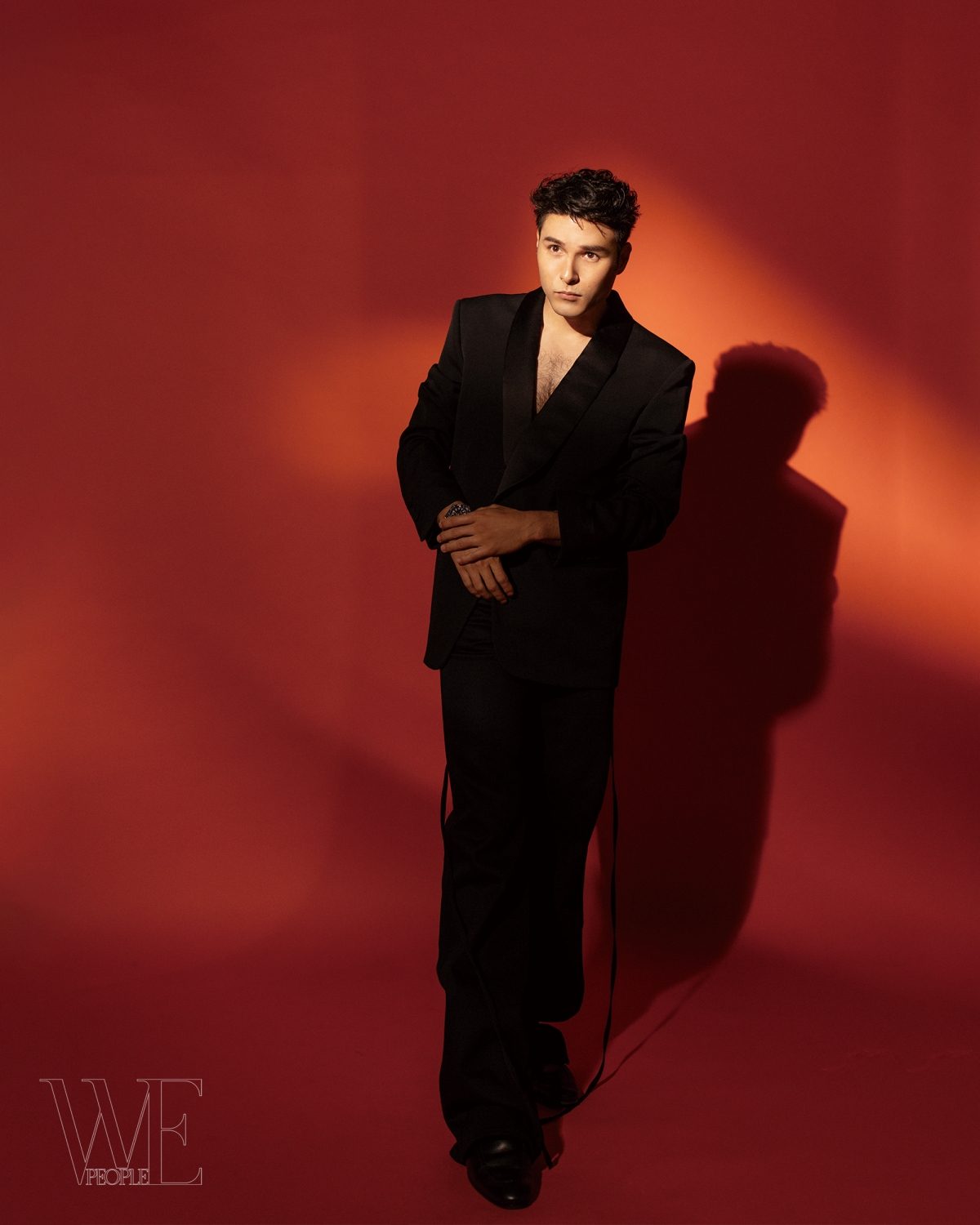 WEPEOPLE NO.199封面人物專訪：鳳小岳｜活出自己最不可思議的模樣 Don't Give Up! Keep on trying 