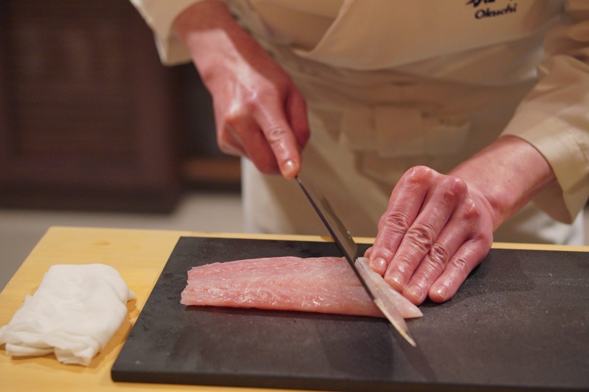 藏在壽司裡的奪星野心！專訪米其林一星「鮨嘉仁」料理長奧地太一：「新的一年期望可以升上二星」