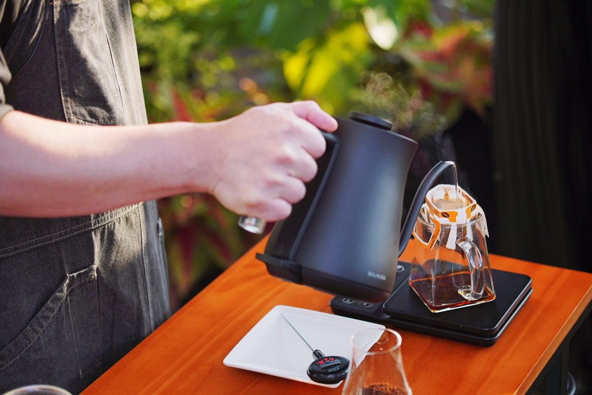 揪友住宿摸八圈成旅遊新風景？金普頓全球推「麻將時光」，台北金普頓大安同步跟進