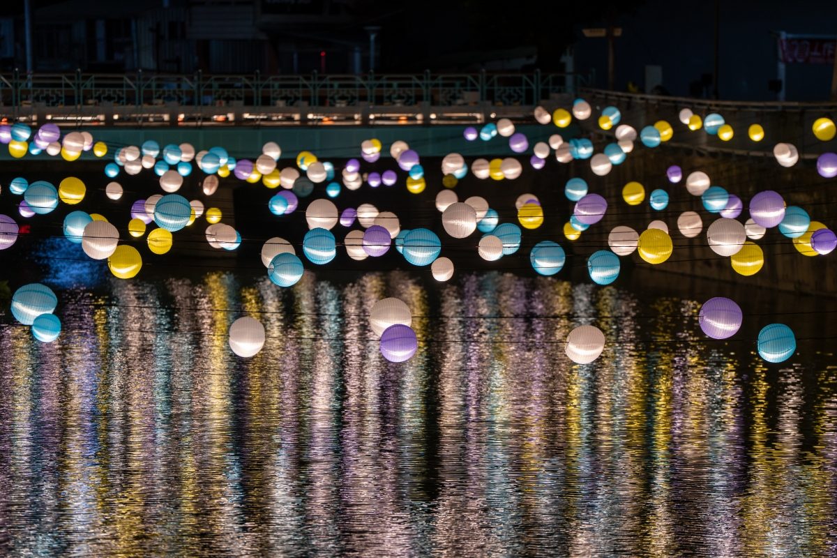 2026臺南月津港燈節必看作品直擊：編輯精選6件洗版預告、鏤空光影雲端小提燈同步亮相