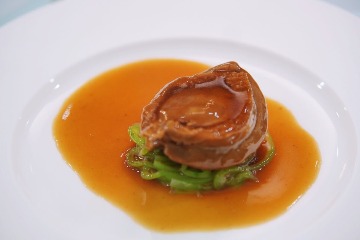 重現老上海繁花用餐場景!大直粵菜「玉天璽」開幕,港籍主廚陳國華領軍,太史菜傳人組顧問團隊坐鎮