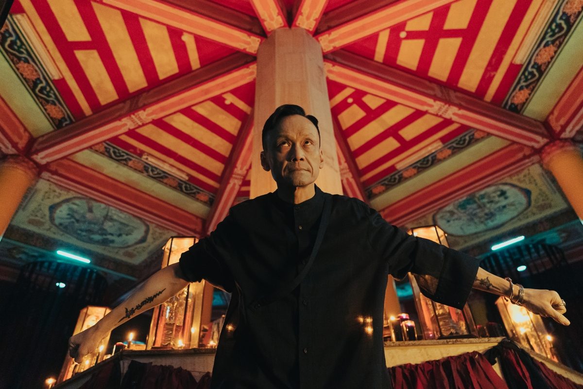 好看到一天追完全8集！Netflix《乩身》超接地氣金句盤點