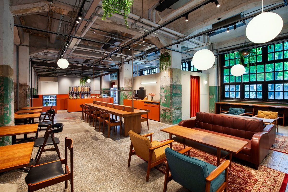 TSUTAYA BOOKSTORE蔦屋書店松菸門市5/16開幕！保留舊建築歷史痕跡，打造新舊混融的工業書院風共享空間