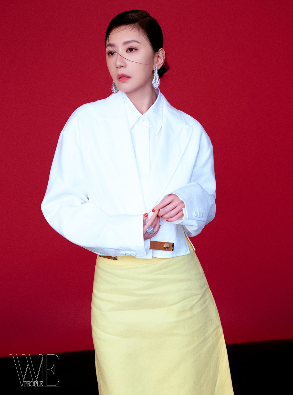 WEPEOPLE NO.200封面人物專訪:賈靜雯|隻字片語,在起心動念間 Softness, by Choice